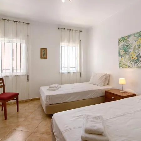 Apartment Ii *